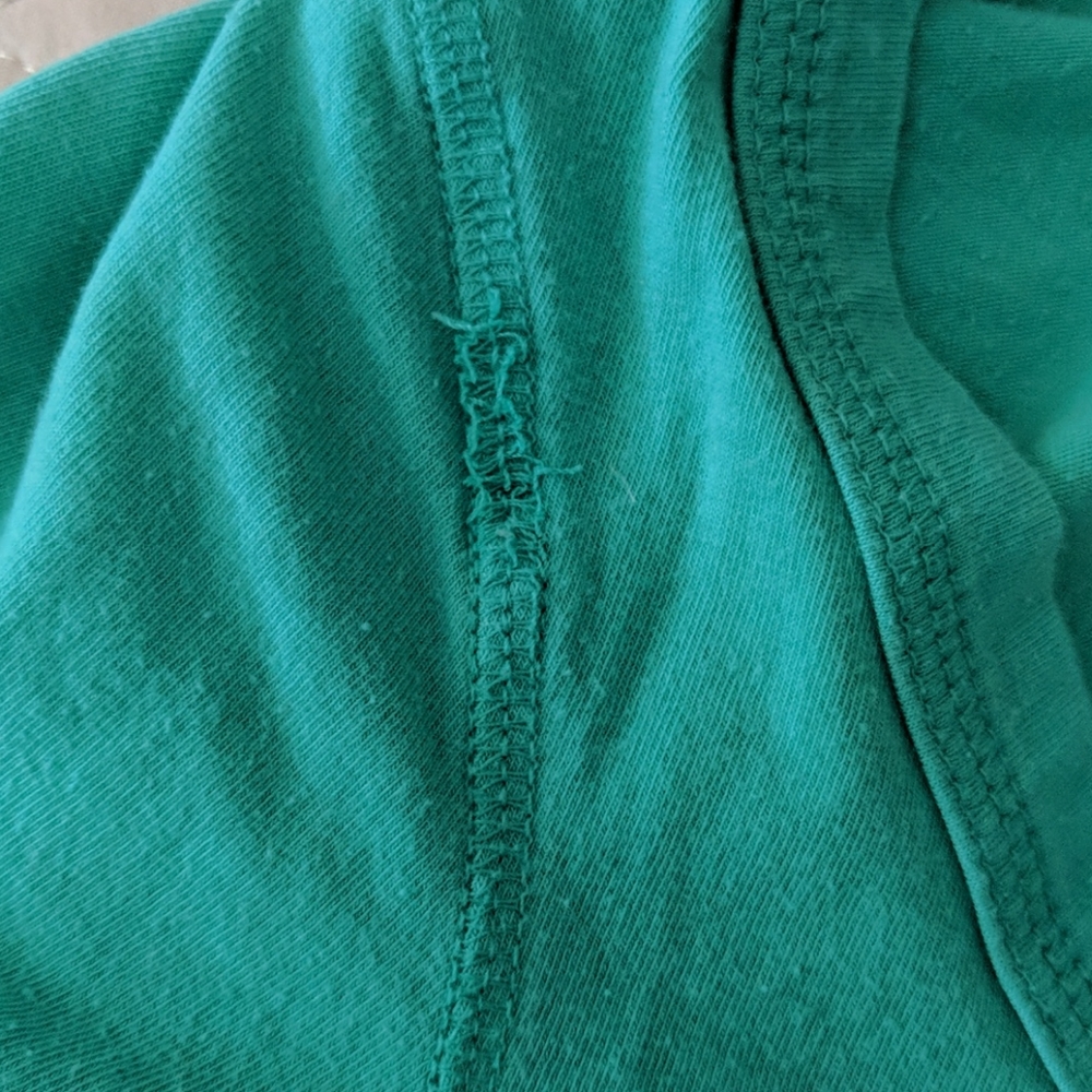 Top with Buttons - Picture 3 of 4